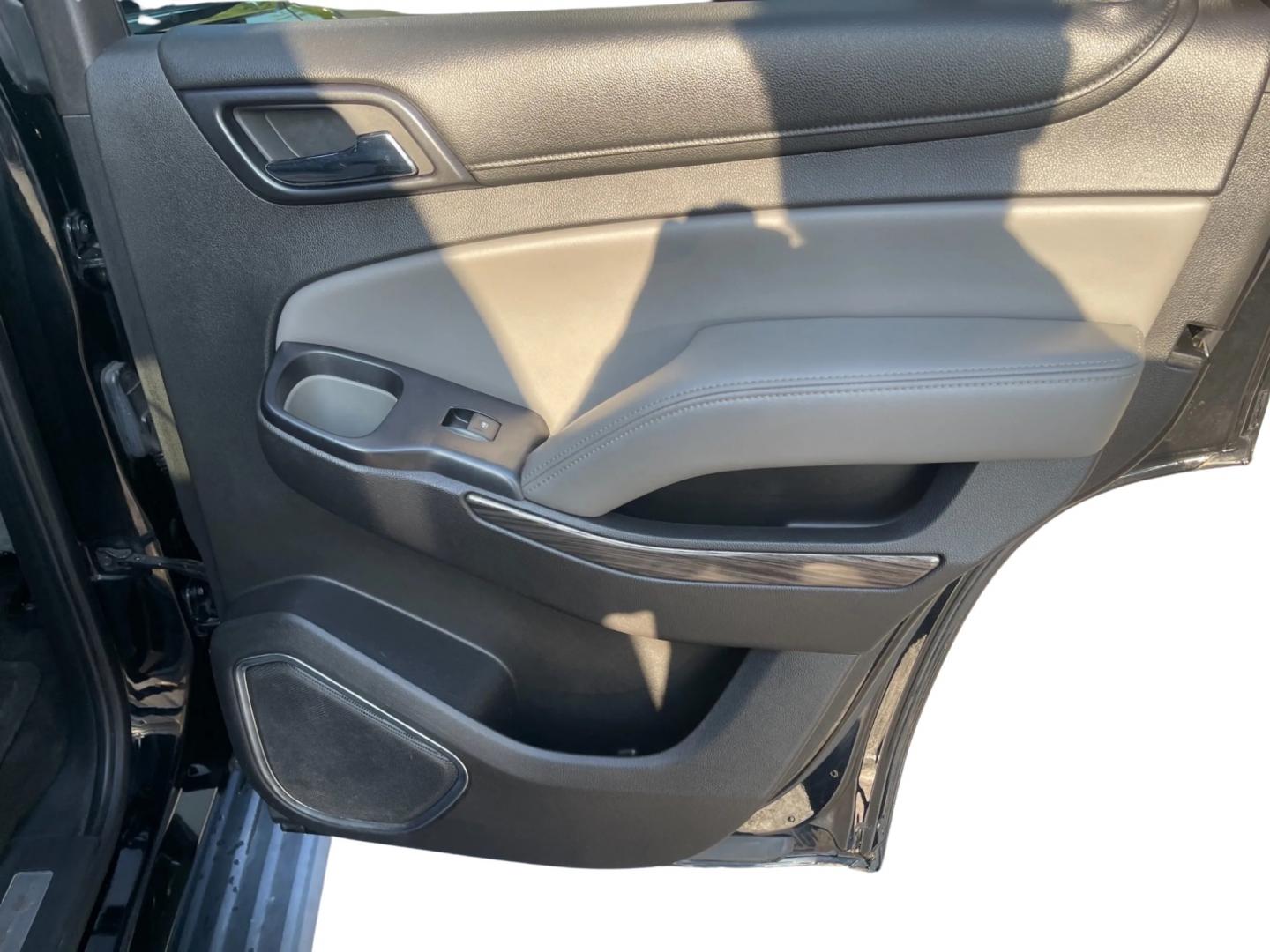 2015 Black /Gray Chevrolet Tahoe LT 4WD (1GNSKBKC4FR) with an 5.3L V8 OHV 16V engine, 6-Speed Automatic transmission, located at 547 E. Main St., Orwell, OH, 44076, (440) 437-5893, 41.535435, -80.847855 - Photo#48